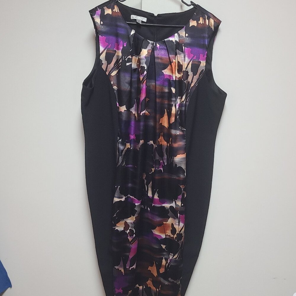 Plus size sleeveless dress